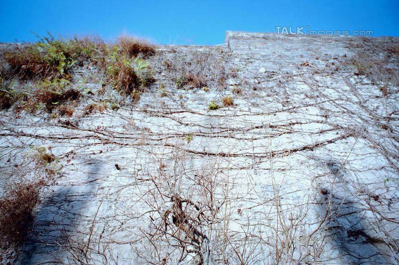 石像残件里的秘密丨我走进那个被时间遗忘的村庄