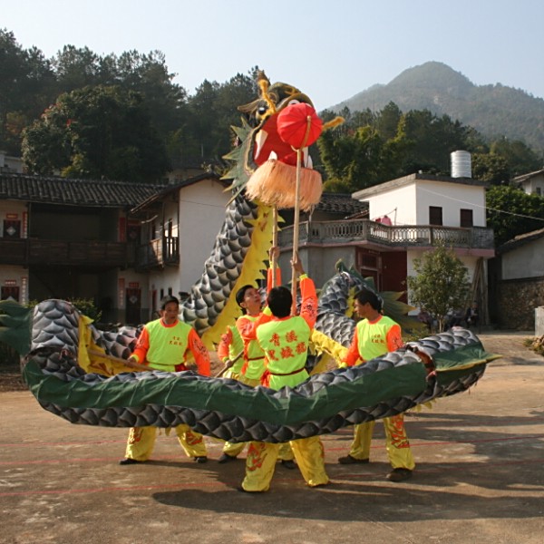 高加索的守护者·祭祀高加索蛟龙的文化与传说