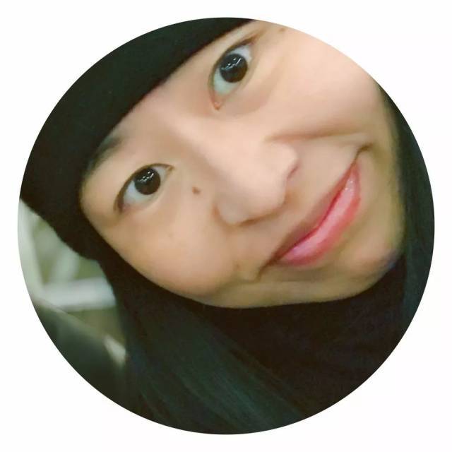 她总在凌晨三点敲我的门…