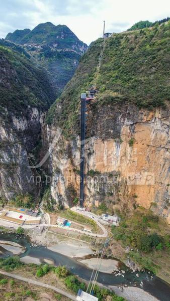 悬崖村的牙齿串符号—一个民族的文化密码