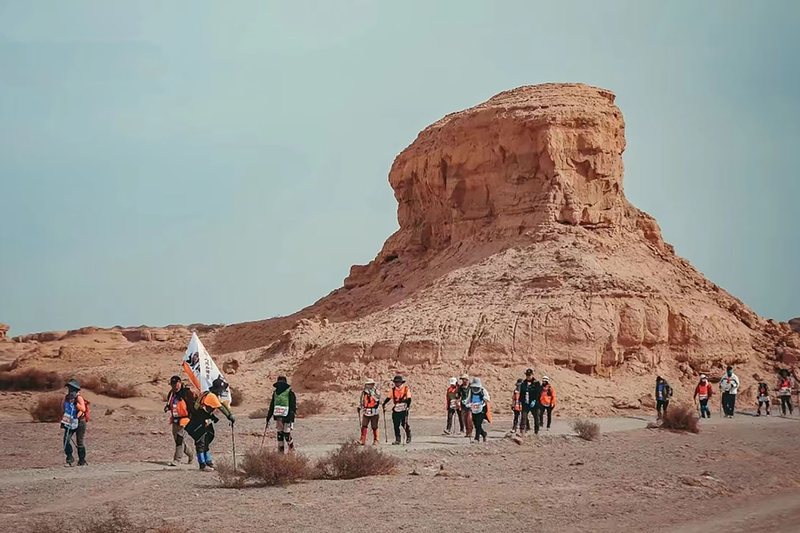 戈壁深处的神秘阴影—UFO邪教的迷思与真相