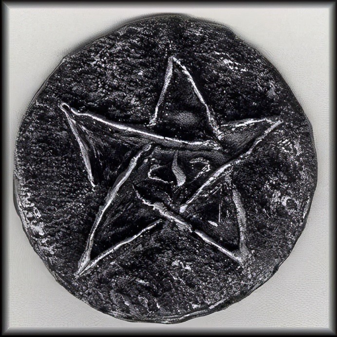 楼兰之谜—三角符号与动物的神秘之旅