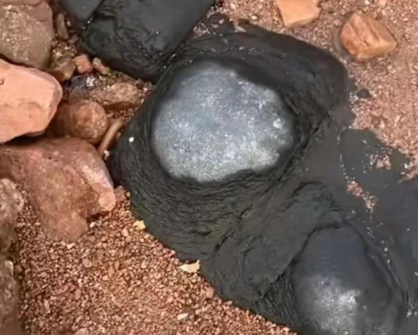 海底火山—神秘的光环与时间的印记