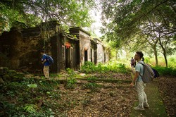 那个没有人的村子里，罗盘指向虚无，档案缺了一页！