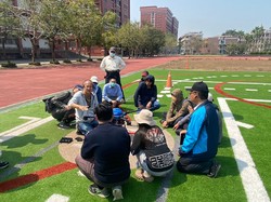 在南极冰原上，我们都是透明人？