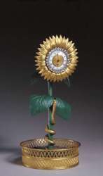 海蚀洞的神秘印记·仪表失灵与蛇形纹的不解之谜