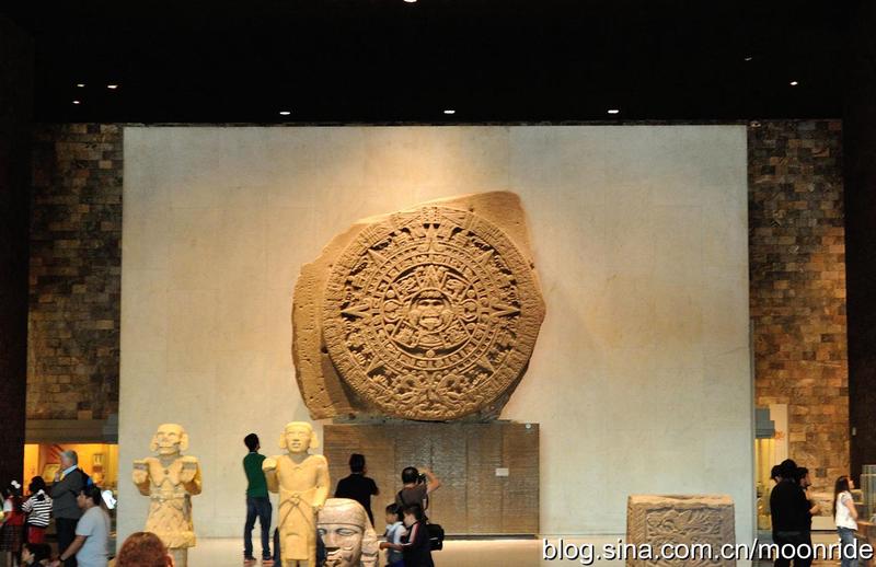 阿兹特克遗址的三角符号丨时间循环的密码