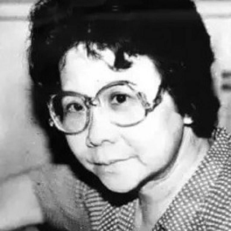 月光下的故事盛宴…