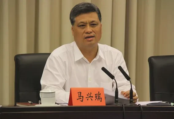 市委书记的三个巴掌