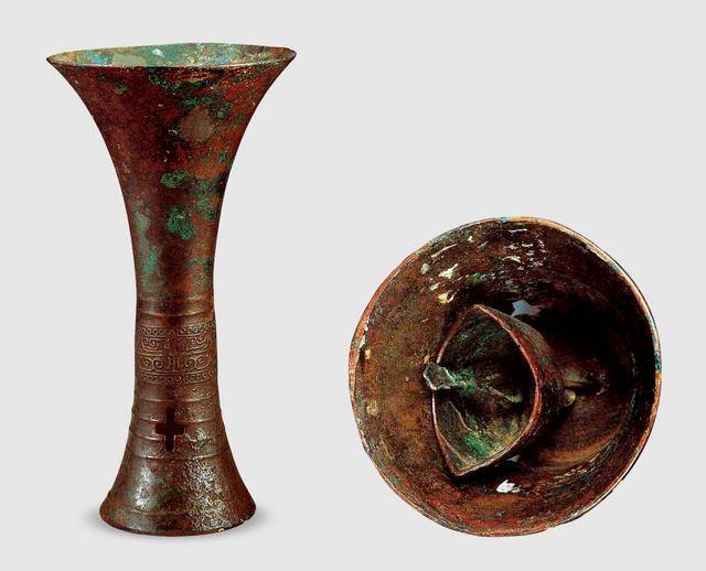 沉船之谜·铜铃上的祭祀故事