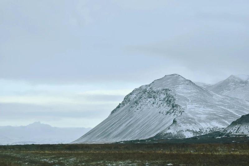 荒芜之境的守护者：北欧雪人的传说与现实