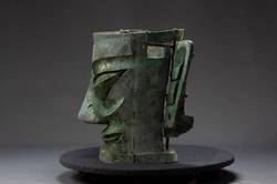 沙漠深处的神秘自转石丨青铜面具的谜题