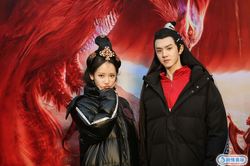 凤唳九天—血色宫墙里的凤凰涅槃