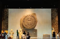 阿兹特克遗址的三角符号丨时间循环的密码