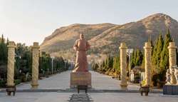 西伯利亚漂浮巨石丨逆刻罗盘的神秘面纱