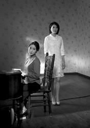 雨巷里的红烛泪