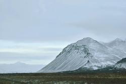 荒芜之境的守护者：北欧雪人的传说与现实