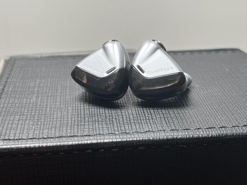 海底冷泉的神秘之音—蛇形纹无线电静默