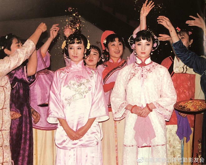 凤尾花的绽放｜小凤姐的逆袭之旅