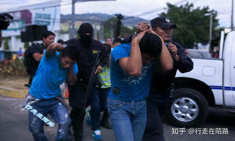 高加索丨社会控制的双面镜像