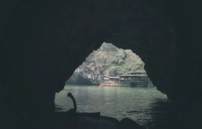 地下迷宫与水下钟丨时间的回圈之谜