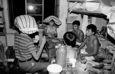 九零的故事—一场温暖的雨中对话