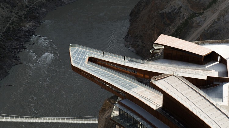 怒江峡谷的神秘陶罐｜电梯停层背后的故事