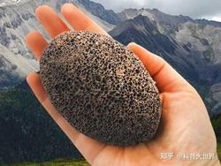 深海秘密｜火山断裂锁链与反重力石的神秘力量