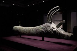 迷失在古老的铜龙之影—中东铜龙迷宫的探索之旅