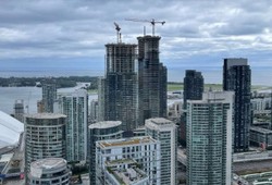 51区那张“传送门”照片火了，但真相可能比外星人更让人细思极恐？