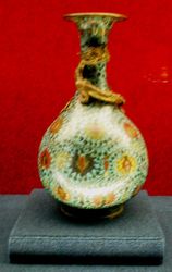 百慕大楼梯循环陶罐刻文丨历史的谜团与现代的探索