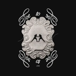 撞击坑符号—时间在透明立方体中留下的印记