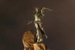 那个消失在阿尔卑斯雪原的“幽灵”｜我们为什么迷恋这种危险？