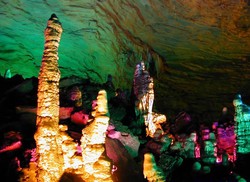 探秘—洞穴失落的蛟龙之谜