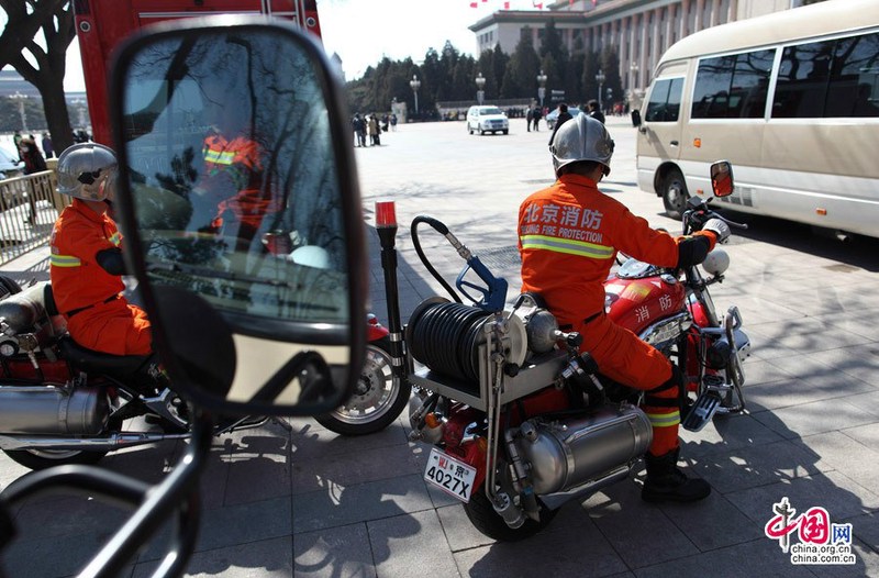 地中海深处的秘密守护者丨地中海黑衣人的真实身份