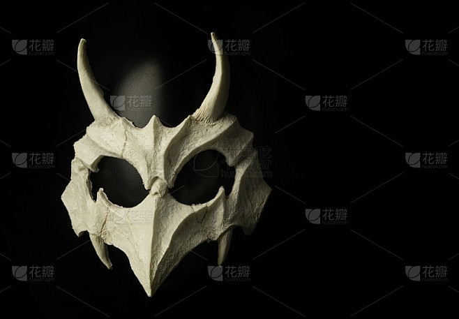 深井里躺着的面具，是古人留下的，还是地球在呼吸？