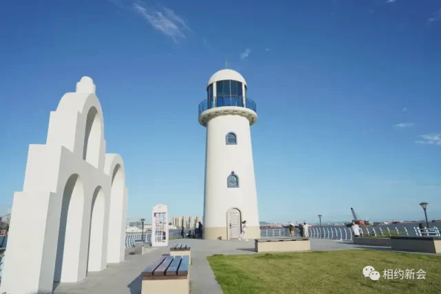 灯塔孤岛双重影像红绳结丨当现实与梦境交织时，我们该如何解开这团乱麻？