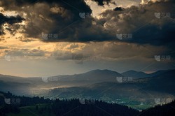 喀尔巴阡山｜风的低语与黑暗的呼唤