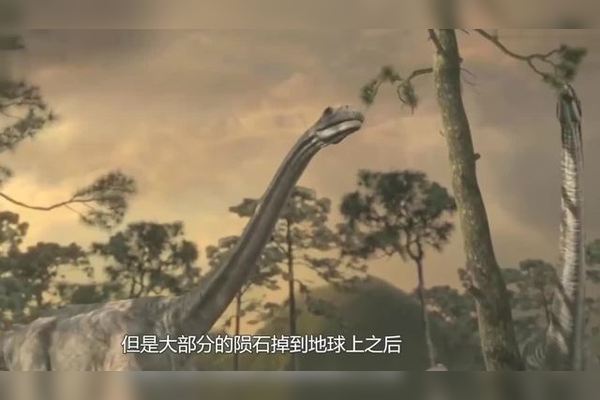 月球上神秘的蛇形印记·影子人陨石坑的谜团