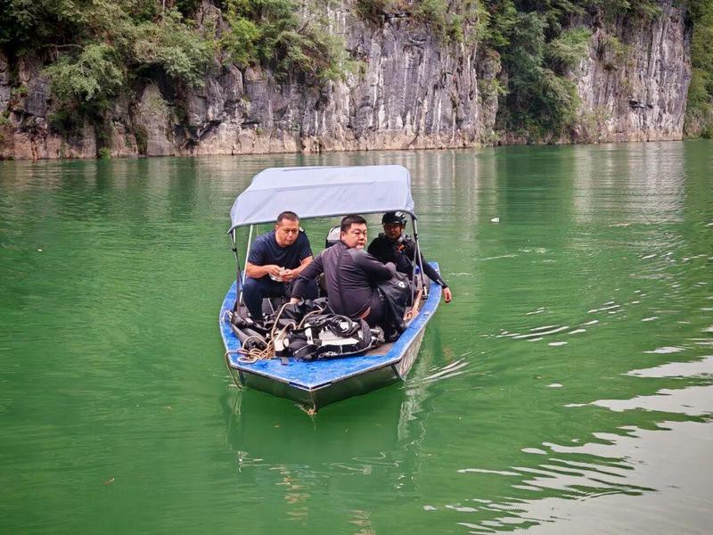 深渊平原上的水下钟·集体梦游的异世界探索