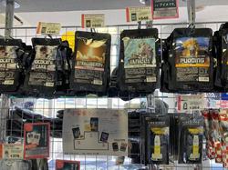 在光与影的交织中，探索关岛多重宇宙的奥秘？