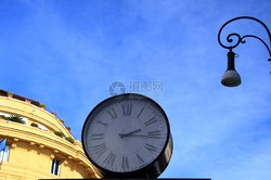 时间的裂缝｜意大利地平线上的秘密与挑战