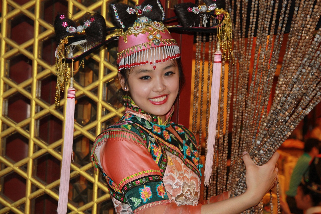 **古代绝世美女全榜单：盘点史上最惊艳的十位绝世佳人**(图1)